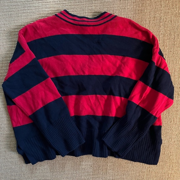 Tommy Hilfiger V Neck Sweater Size Medium - Picture 3 of 6